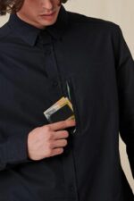 Globe Brand negro camisa fundación l/s 68L0T317 ropa - Image 3